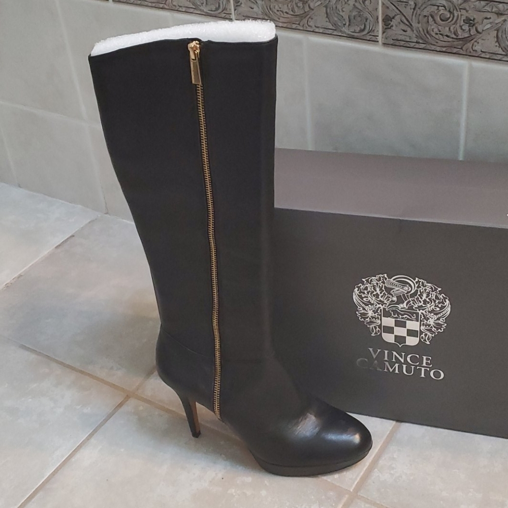 Gorgeous black retro sheep Vince Camuto boots